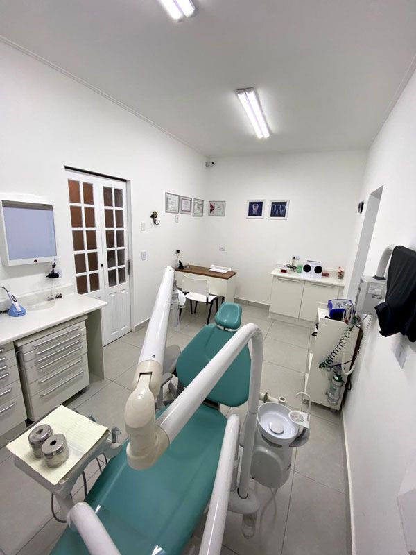 Consultório Odontologia & Estética Dani Menezes